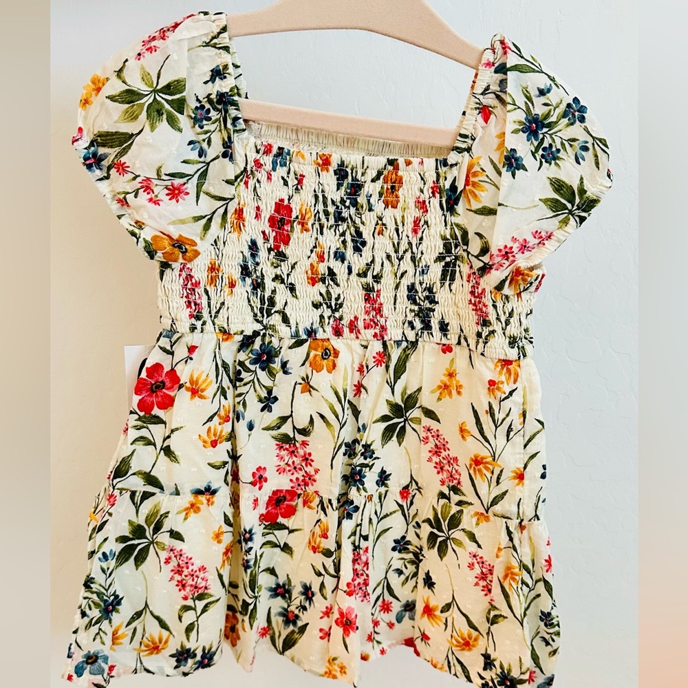 Old Navy smocked floral dress NWT